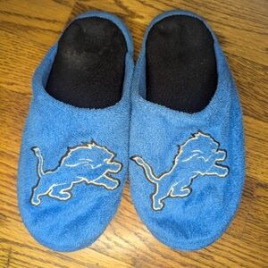 NFL Detroit Lions Honolulu blue slippers kids/child size 3-4 slip on house shoes